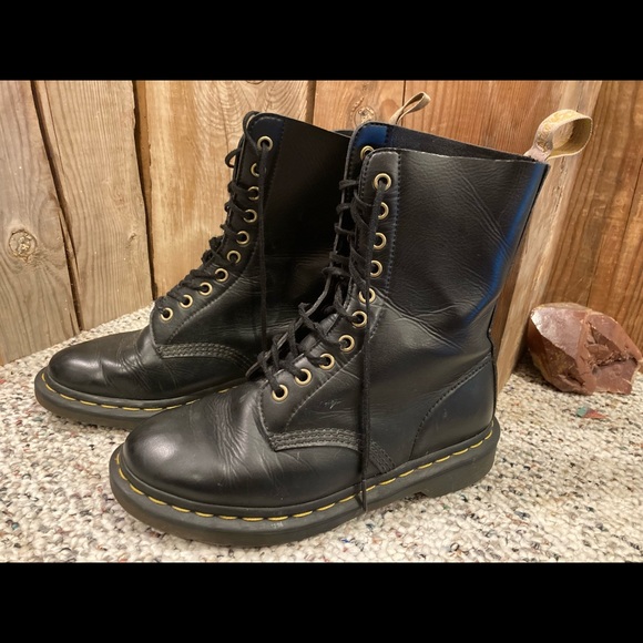Womens Vegan Doc Martens size 7 - Picture 4 of 5